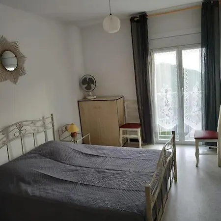 Apartment Climatise Avec Vue Et Montagne